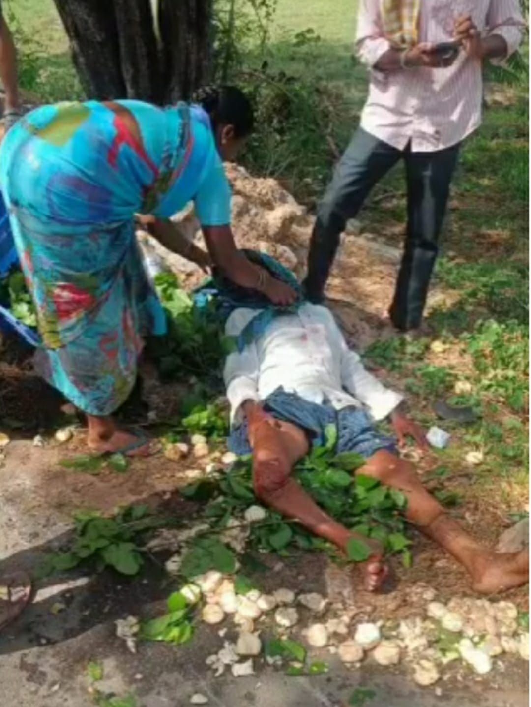 లారీ బైక్ డీ వ్యక్తికి గాయాలు