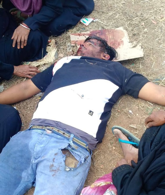 ద్విచక్ర వాహనం,కారు ఢీ – ఒకరు మృతి